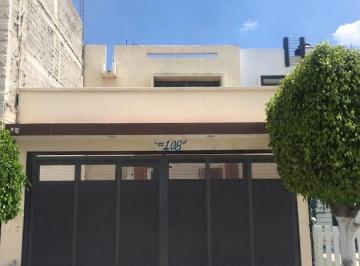 Casa de 3 habitaciones, León · Casa de 85 m² con 3 Recámaras en Venta en Cumbres de La Pradera