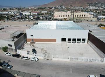 Nave industrial , Tijuana · Se Renta Bodega de 2,800 m² en Vía Rápida Poniente, Tijuana