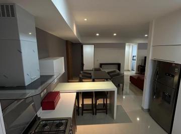 Departamento · 137m² · 1 Recámara · 1 Estacionamiento · Recamara en Renta de Lujo Comparten Cocina