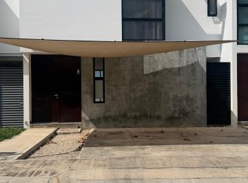 Casa de 2 habitaciones, Mérida · Casa en Renta con Piscina en Residencial Sac - Uh, Cerca de Gran Santa Fe y Periferico