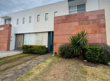 Casa de 4 habitaciones, Morelia · Casa en Renta Rincón de La Montaña Altozano