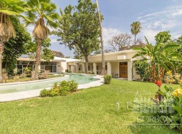 2b620deb40a41a34ba2d71e9dee3ac2213da685d1502867645b9a145c398a30f · Villa Oasis