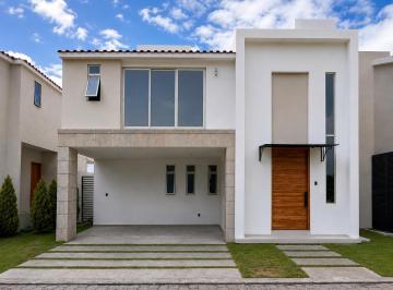 Casa · 200m² · 3 Recámaras · 2 Estacionamientos · Casa Nueva en Venta Condado del Valle Metepec