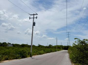 Terreno / Lote · 470m² · Terreno en Venta en Temozon Norte Entrada por Oxxo Temozon