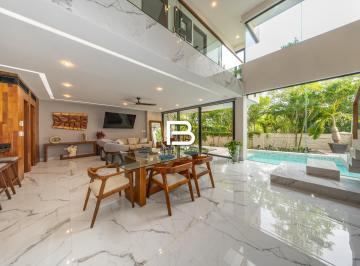 Casa · 700m² · 5 Recámaras · 5 Estacionamientos · Casa en Puerto Cancún