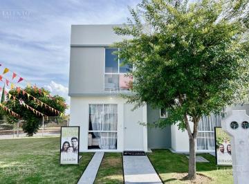 Casa de 2 habitaciones, Zapopan · Casa en Venta en Mirador del Bosque Zapopan Jalisco