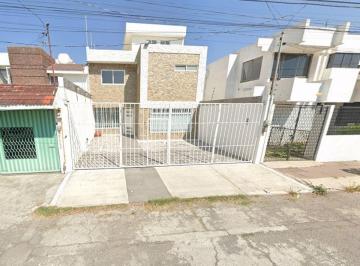 Casa de 3 habitaciones, Puebla · Casa en Venta en Jose Mayorazgo, Puebla Excelente Oportunidad de Inversiòn Recuperaciòn Hipotecaria!