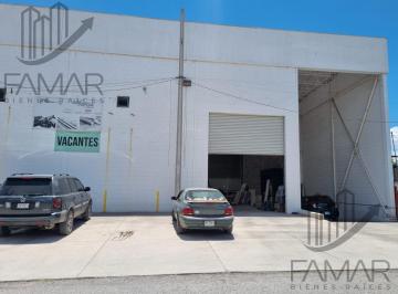 Bodega comercial · 1240m² · 6 Estacionamientos · Bodega en Renta Av Zaragoza