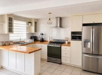 Casa de 3 habitaciones, Tijuana · Casa en Venta en Verona Residencial 3 Recs - Mezzani