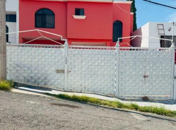 Casa de 3 habitaciones, Chihuahua · Grande Casa en Venta en Barrancas!