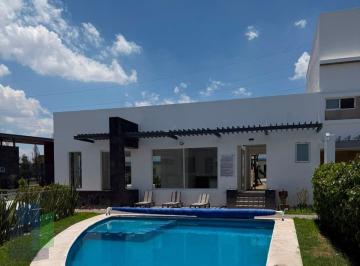 a7020b6333444ba218529145d0571b00bacafb3f37b04d464d2abef963abf4d9 · Venta El Mirador | Casa en Condominio, 2 Habitaciones, 2.5 Baños
