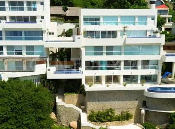 Casa · 322m² · 4 Recámaras · 2 Estacionamientos · Villa en Venta con Vista Al Mar y Acceso Directo a Playa en Real Diamante