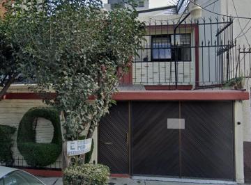 Casa de 4 habitaciones, Benito Juárez · Venta Mn 690,000