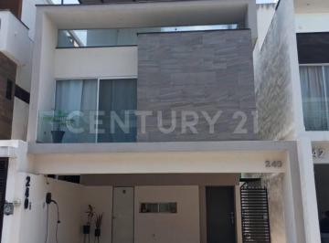 Casa · 185m² · 3 Recámaras · 2 Estacionamientos · Casa en Venta Lantana Residencial Guadalupe
