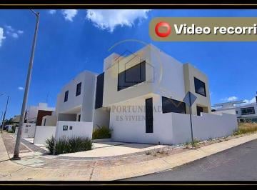 1a5b49d3a8867fecdd542f65d0e2344cb0a2b6d094c1f66c9f1d0d9ce5d3a286 · Casa en Venta en El Mirador Queretaro a Estrenar en Esquina