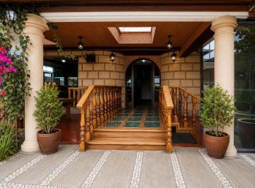 Quinta · 3300m² · 3 Recámaras · 6 Estacionamientos · Quinta en Venta en Chapultepec, Estado de México.