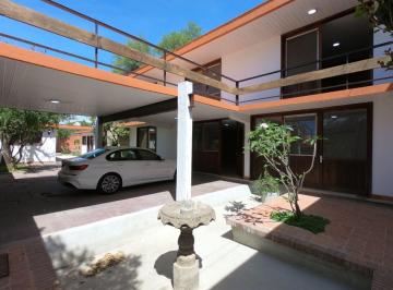 Casa de 4 habitaciones, Aguascalientes · Md*casa en Venta, con Toques Clásicos y Amplios Espacios