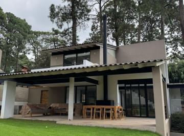 Casa en condominio de 4 habitaciones, Valle de Bravo · Linda Casa en Condominio en Avandaro