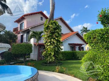 Casa · 221m² · 3 Recámaras · 1 Estacionamiento · Casa en Venta en Playa Car Fase II