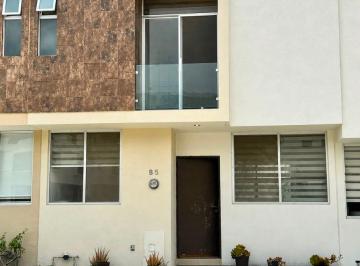 Casa de 3 habitaciones, Zapopan · Casa en Renta Arrayanes