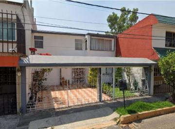 Casa de 3 habitaciones, Tlalnepantla de Baz · Profesa, Habit. Valle de Santa Monica, Tlalnepantla, Méx.