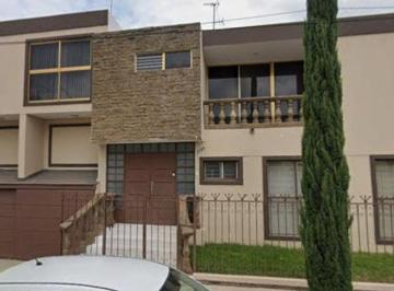 Casa de 3 habitaciones, Guadalajara · Casa en Recuperación Bancaria