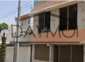 Departamento de 4 habitaciones, Azcapotzalco · Remato Departamento en El Rosario, Azcapotzalco