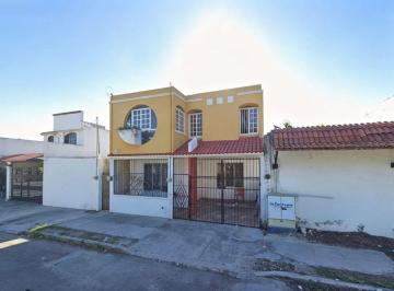 Casa de 3 habitaciones, Othón P. Blanco · Flor de Mayo 90, Col. Jardines, 77026 Chetumal, Quintana Roo
