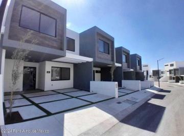 Casa de 3 habitaciones, El Marqués · Casa en Venta en Zakia Querétaro