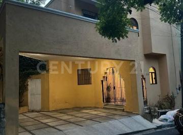 Casa · 200m² · 2 Recámaras · 2 Estacionamientos · Casa en Venta en Col Villas del Valle en San Pedro Garza Garcia