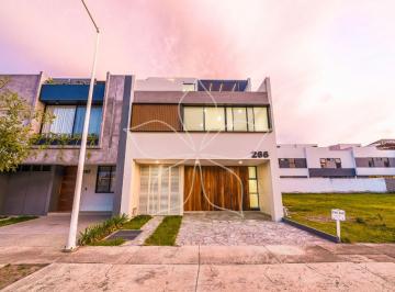 Casa de 4 habitaciones, Zapopan · Residencia en Renta, Altanza, Solares, Zapopan, Jal.