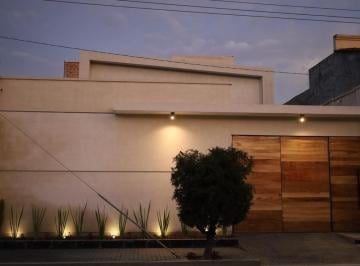 Casa de 4 habitaciones, San Cristóbal de las Casas · Nueva Residencia de Lujo en San Cristóbal de Las Casas.