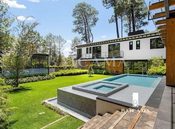 1/331/p331_6ec96d2fee98 · Casa con Alberca en Venta en Rancho Avándaro
