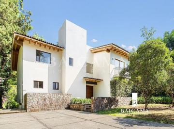 1/329/p329_6929e96a3533 · Casa en Venta en Club de Golf Avándaro en Valle de Bravo