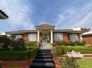 Casa · 360m² · 3 Recámaras · 3 Estacionamientos · Venta Casa Lomas de La Hacienda de San Miguel Estado de México Mexico