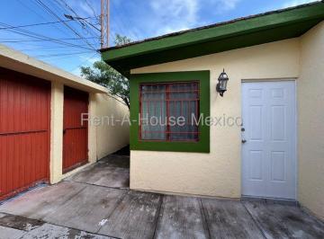Casa de 2 habitaciones, Querétaro · Casa en Renta 1 Nivel, Amueblada y Equipada | 2 Cocheras | Desarrollo San Pablo
