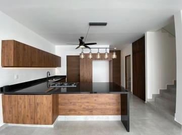 Casa · 120m² · 3 Recámaras · 2 Estacionamientos · Venta Renta Casa Arbolada Huayacan Cancun
