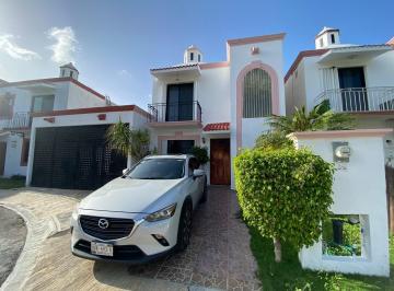 Casa · 145m² · 3 Recámaras · 2 Estacionamientos · Renta Casa en San Geronimo Av Las Torres Zona Huayacan Cancun