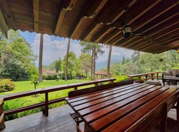 Casa en condominio de 3 habitaciones, Valle de Bravo · Casa en Venta en Avandaro