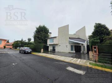 Casa · 550m² · 5 Recámaras · Casa en Renta en La Asunción Metepec; Estado de México