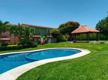 Casa de 2 habitaciones, Temixco · Casa Dos Recamaras Libre de Gravamen Acepta Crédito Fovissste Hermosas Áreas Verdes Alberca y Palapa