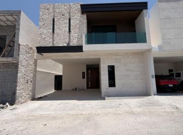 Casa de 4 habitaciones, Saltillo · Casa en Venta | Monte Sabino