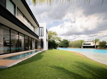 Casa en condominio de 4 habitaciones, Mérida · Excelente Residencia en Renta en Yucatan Country Club