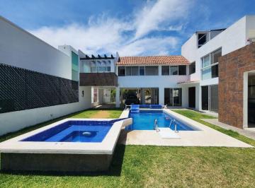 Casa de 4 habitaciones, Ixtapan de la Sal · Casa Crisantemo II Residencia con Alberca, Jacuzzi, Palapa y Jardín en Fracc Rancho San Diego.