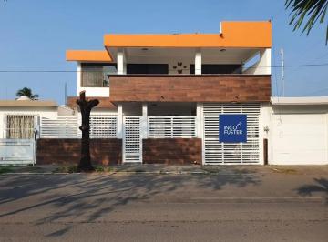 1 · Casa en Venta en Floresta, Veracruz: Espaciosa Propiedad Residencial