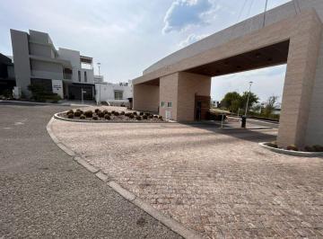 Terreno / Lote , El Marqués · Oportunidad Terreno en Esquina en Jicuri Zibatá