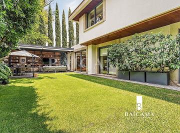 1/34/p34_00a28229bad4 · Casa en Venta en Bosques de Las Lomas con Vistas Al Jardín