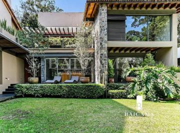 1/46/p46_abf5ddf4dae5 · Casa en Condominio en Circuito Avandaro, Valle de Bravo