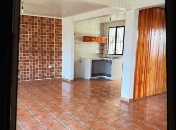Casa de 4 habitaciones, Banderilla · Casa Uso de Suelo Mixto