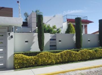 Casa de 6 habitaciones, Tequisquiapan · Espectacular Residencia de Lujo en Fraccionamiento Los Viñedos